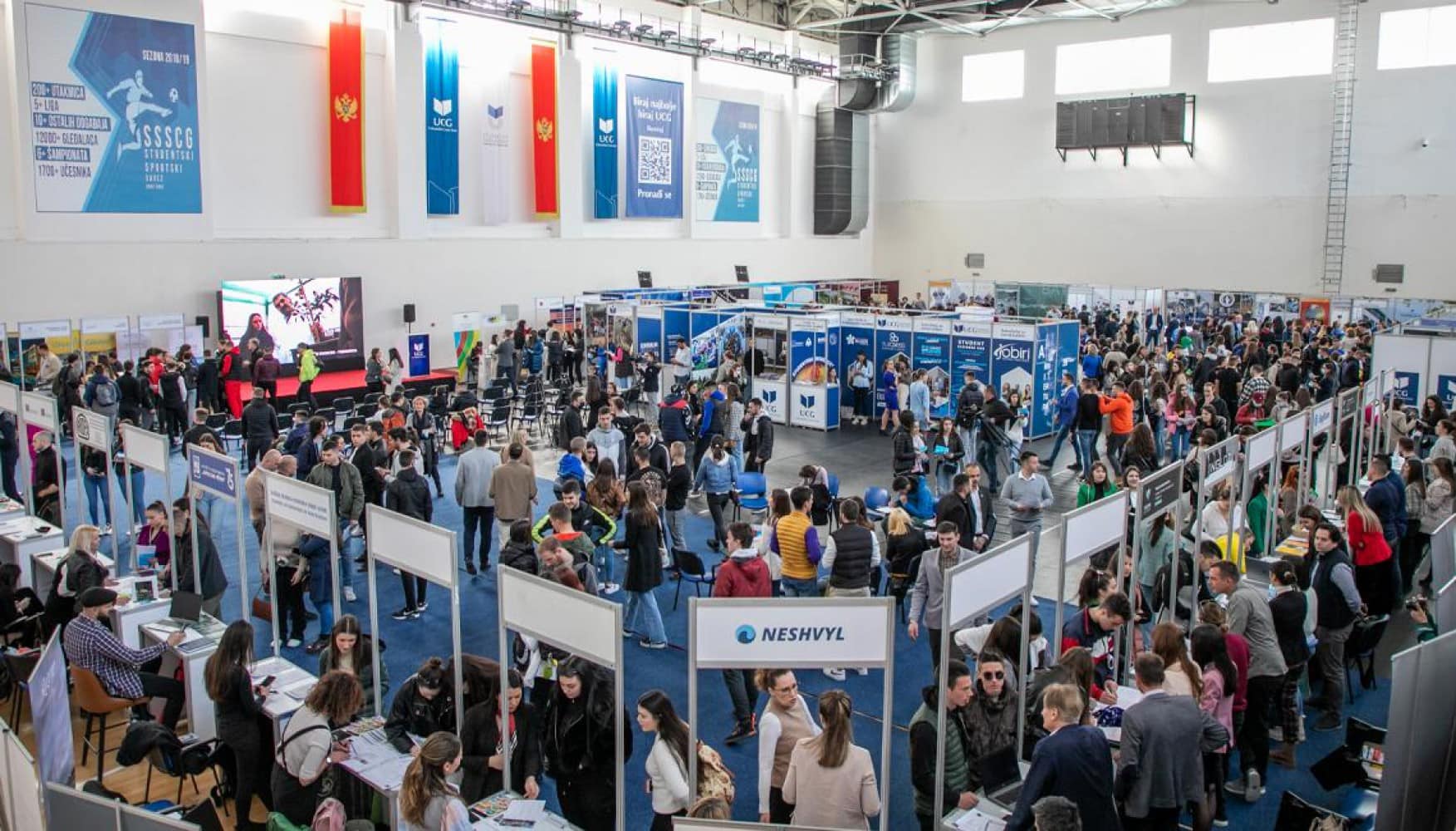 Učenici Gimnazije Stojan Cerović